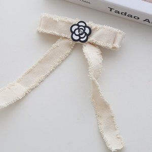 Tweed Ribon camelia Hair Pins Ivory